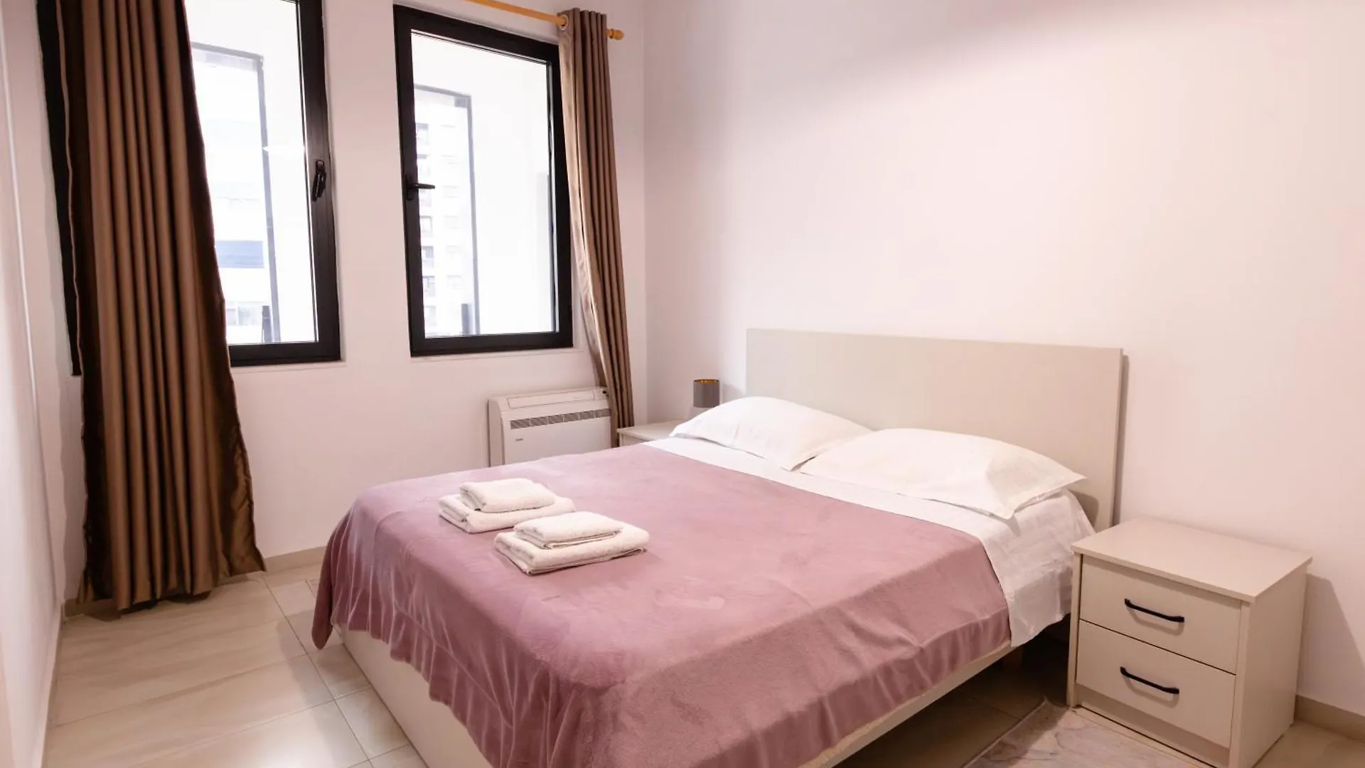 Apartment Happy Home Central 1 Tirana
